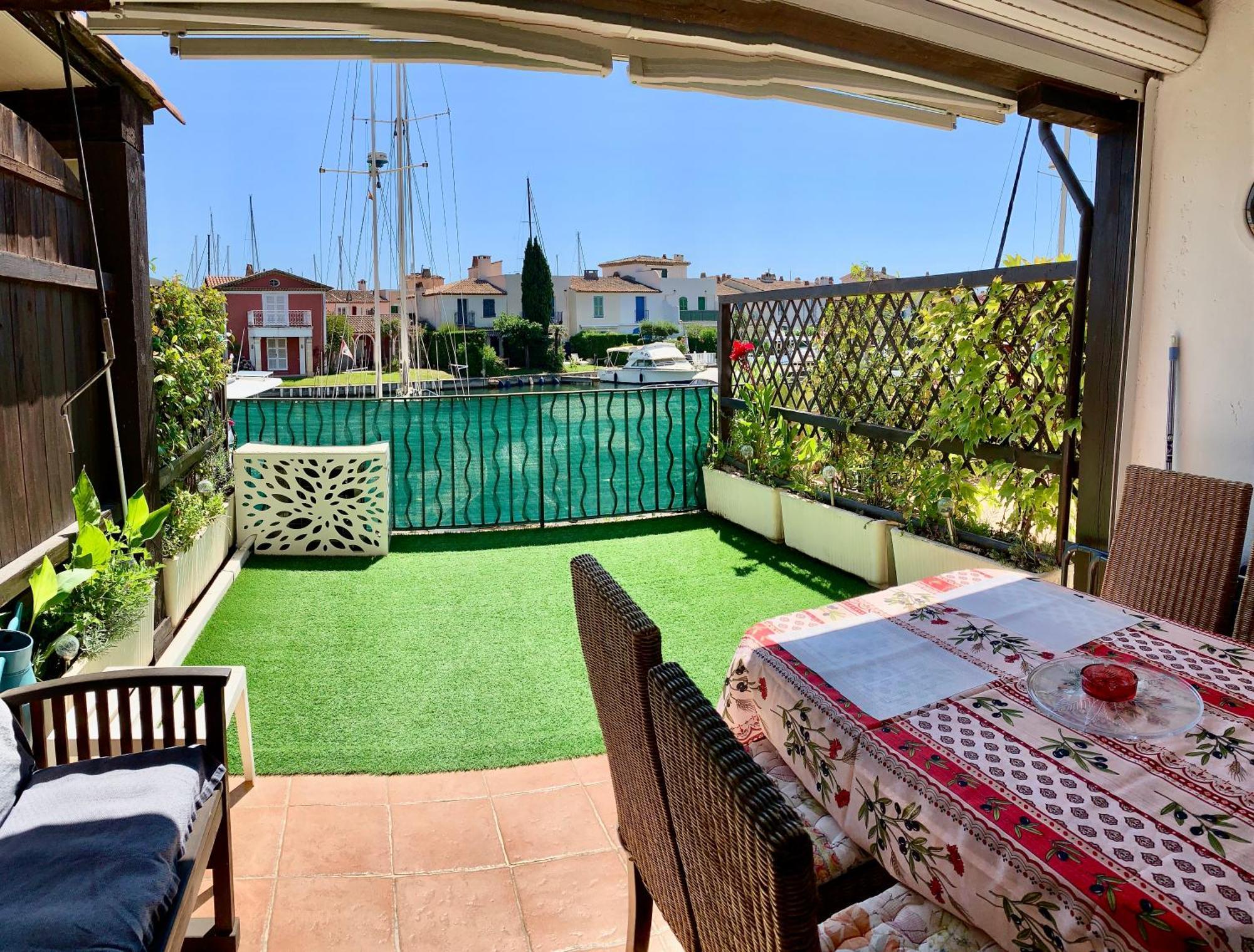 Appartement Rue De L'Amarrage A Port Grimaud Avec Terrasse Vue Canaux Et Garage Экстерьер фото